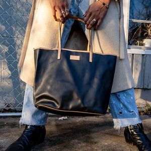 Coach City Tote Black Canvas